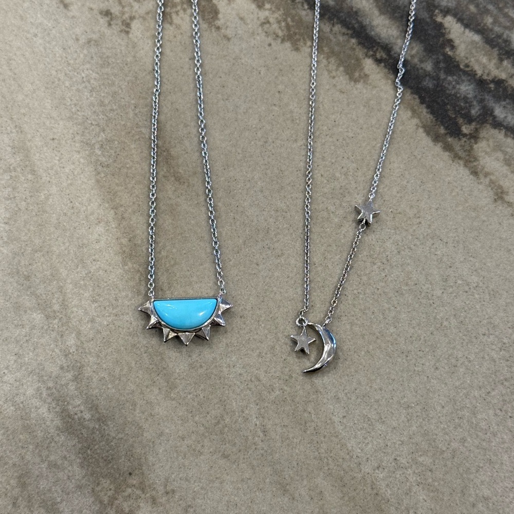 Kendra Scott Necklace Set